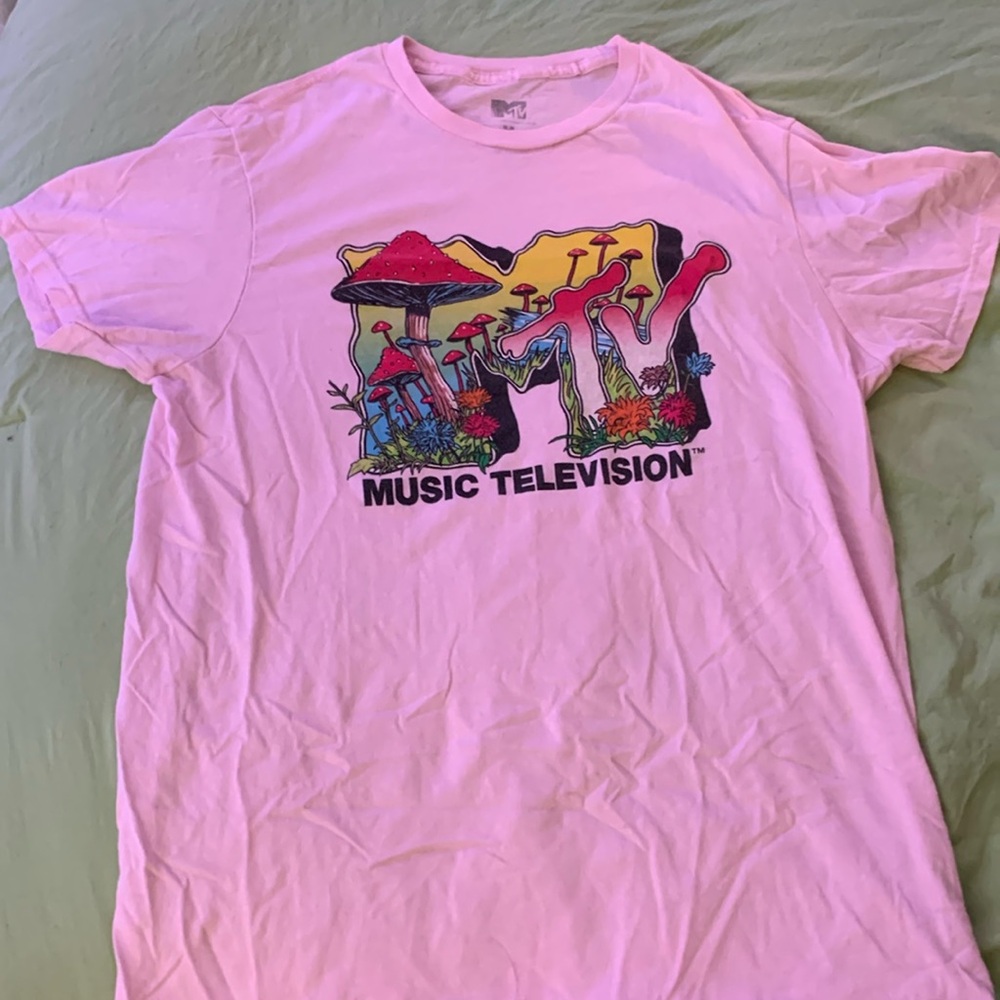 Pink MTV shirt, a bit of an over sized fit but nothing crazy.